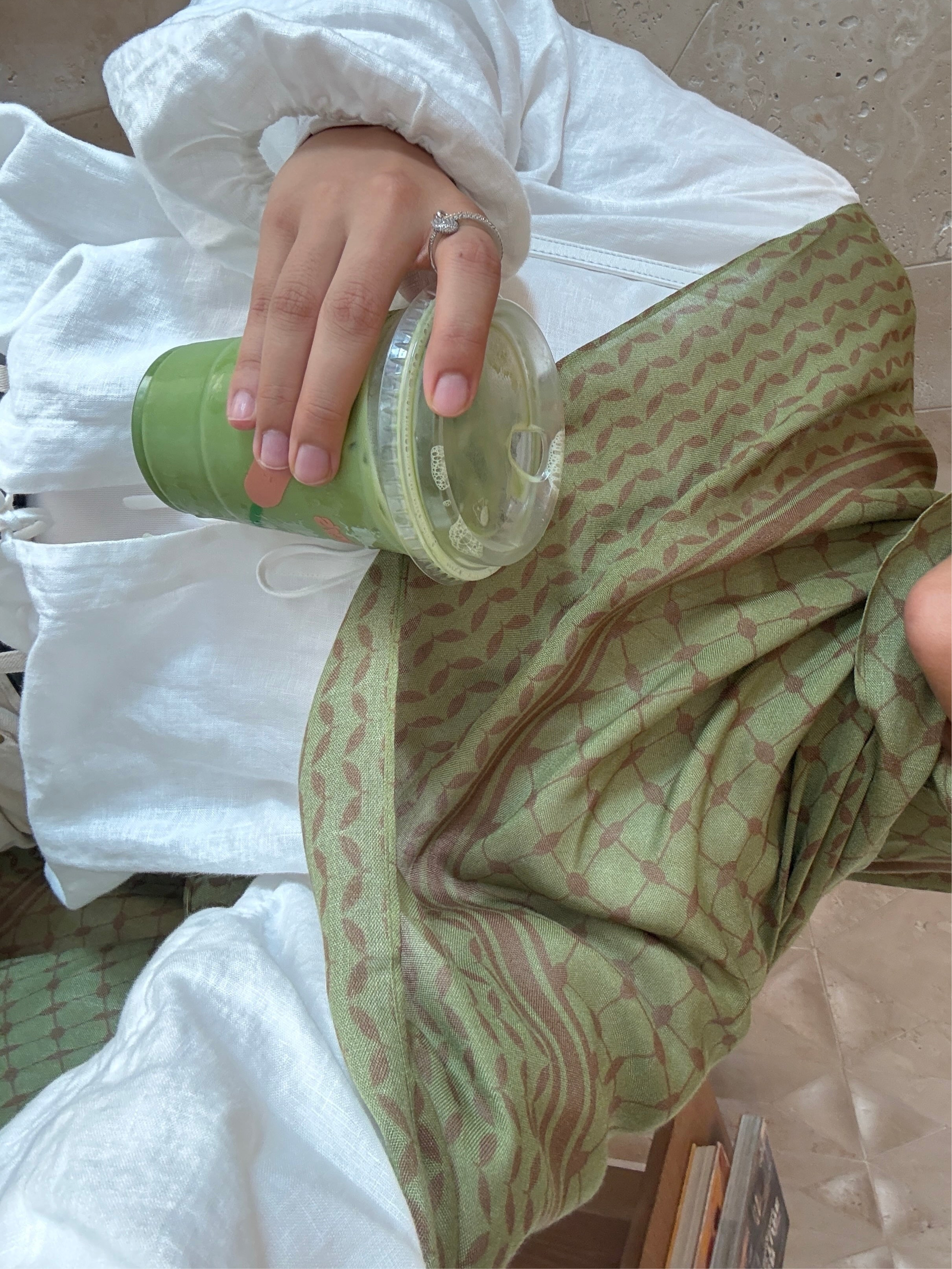 Olive Kuffiyeh