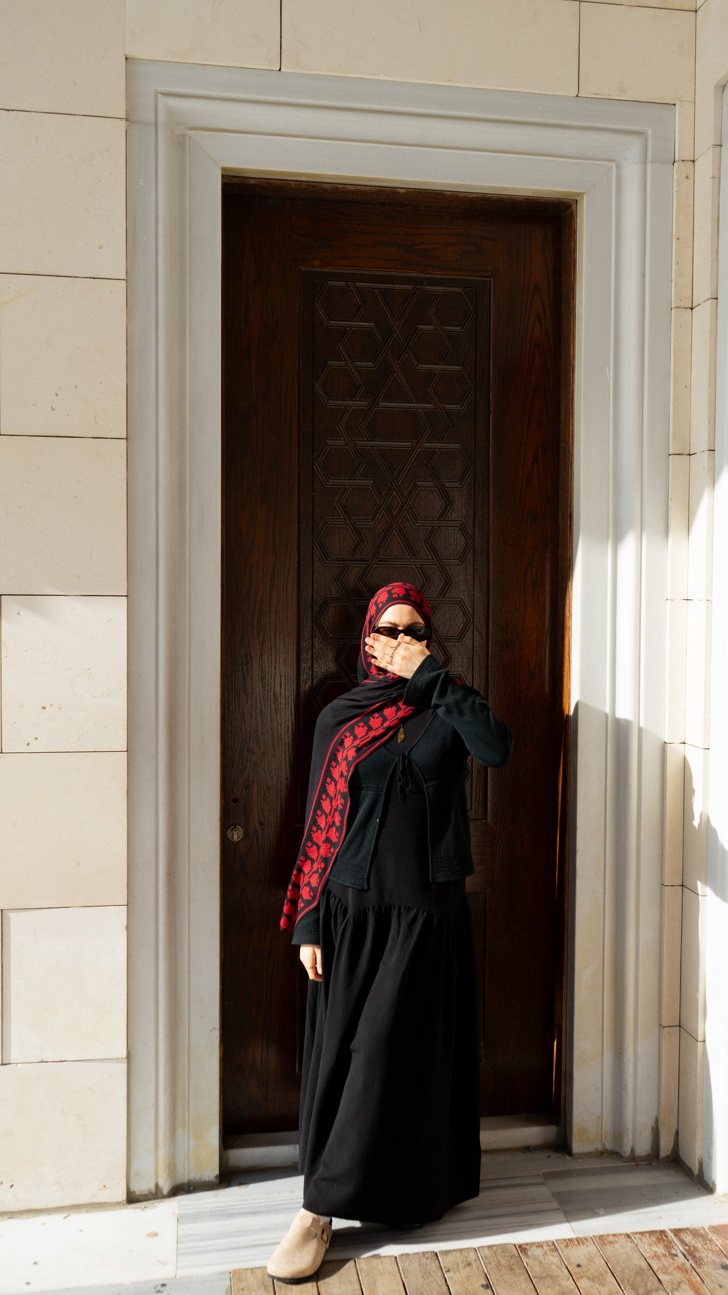 Red and Black Tatreez Modal