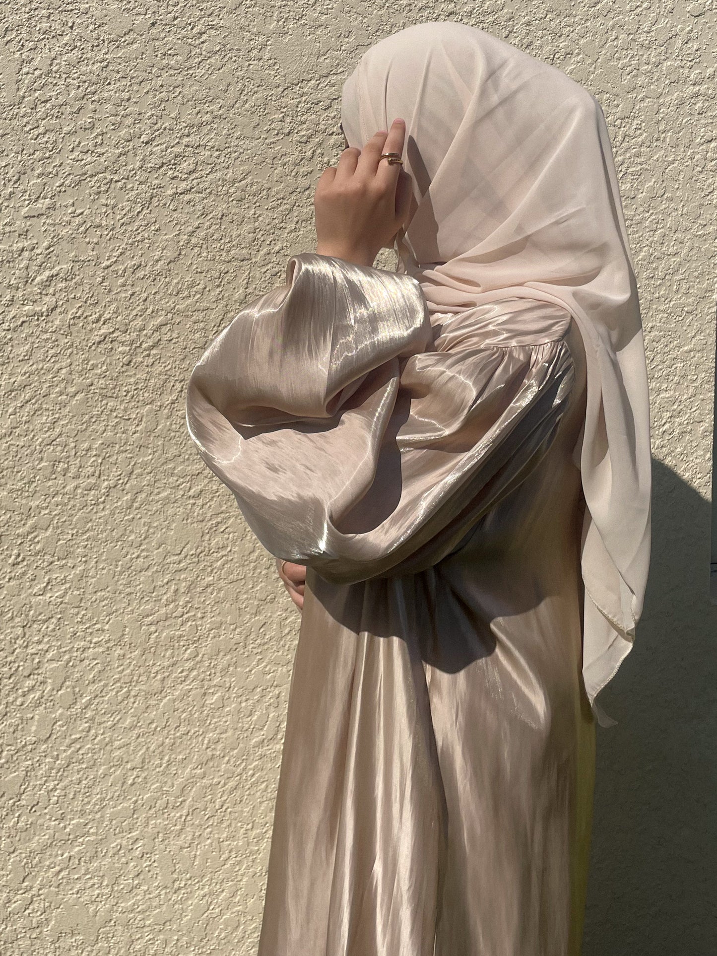Iliana Abayah - Gold