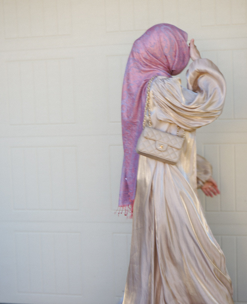 Iliana Abayah - Gold